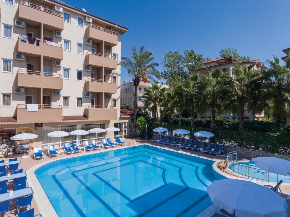 Helios Hotel Side Exterior foto