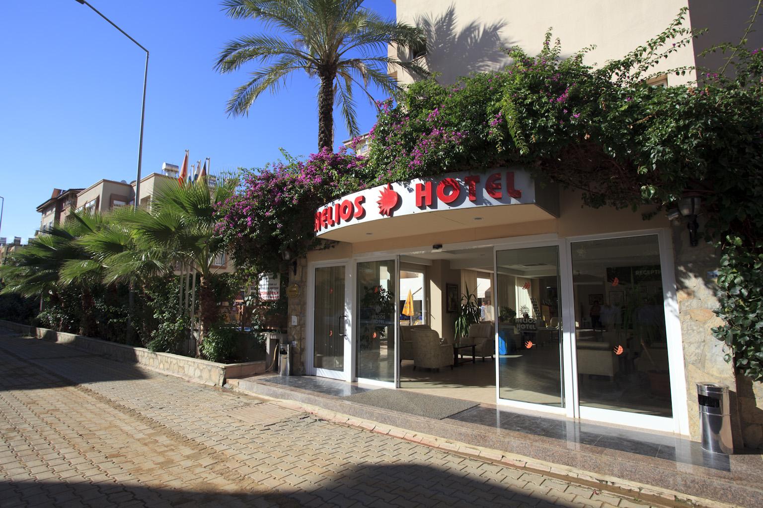 Helios Hotel Side Exterior foto