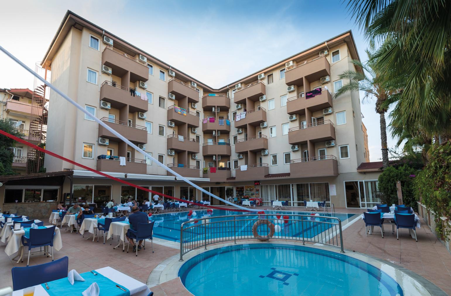 Helios Hotel Side Exterior foto